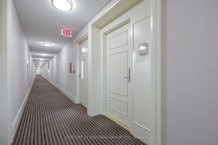 Photo de la propriété:  310 Red Maple Road 211  ON L4C 0T7 