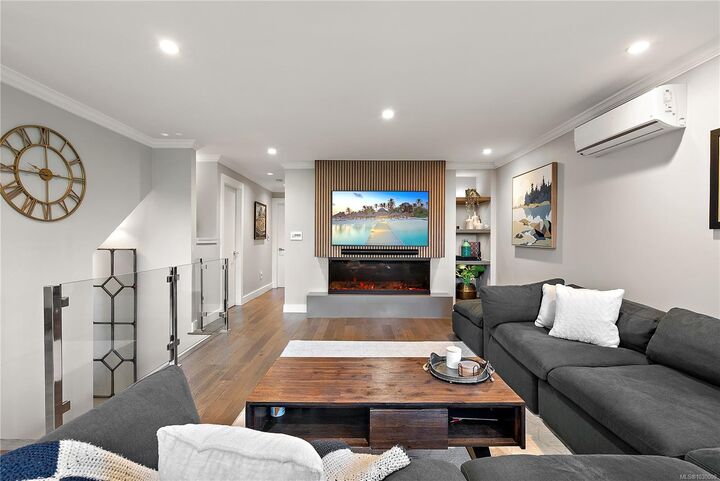 Property Photo:  4190 Interurban Rd  BC V8Z 4X1 