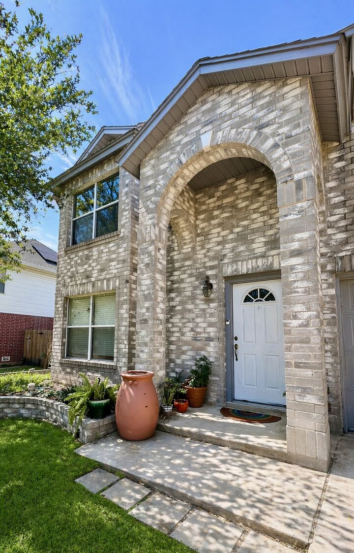 Property Photo:  711 Palitine Lane  TX 78660 