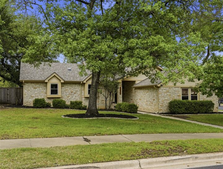 Property Photo:  11522 Antigua Drive  TX 78759 