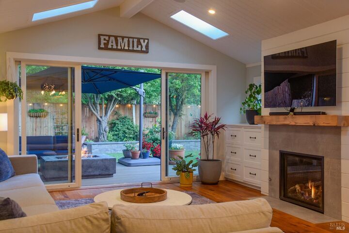 Property Photo:  305 Ricardo Road  CA 94941 