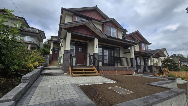 Property Photo: 1211 Thomas Avenue 101 BC V3K 2L1