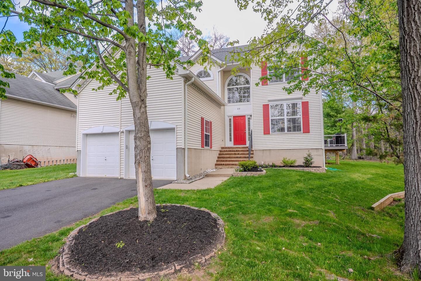 Property Photo:  23 Huntley Way  NJ 08807 
