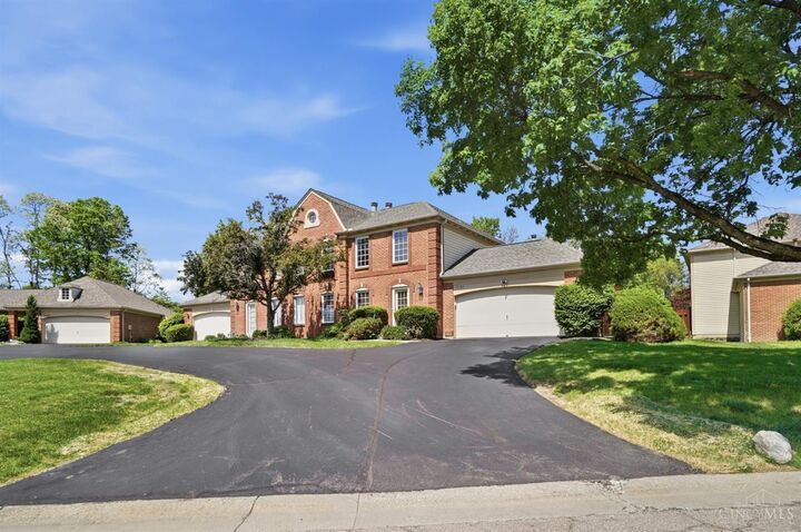 Property Photo:  11157 Jardin Place  OH 45241 