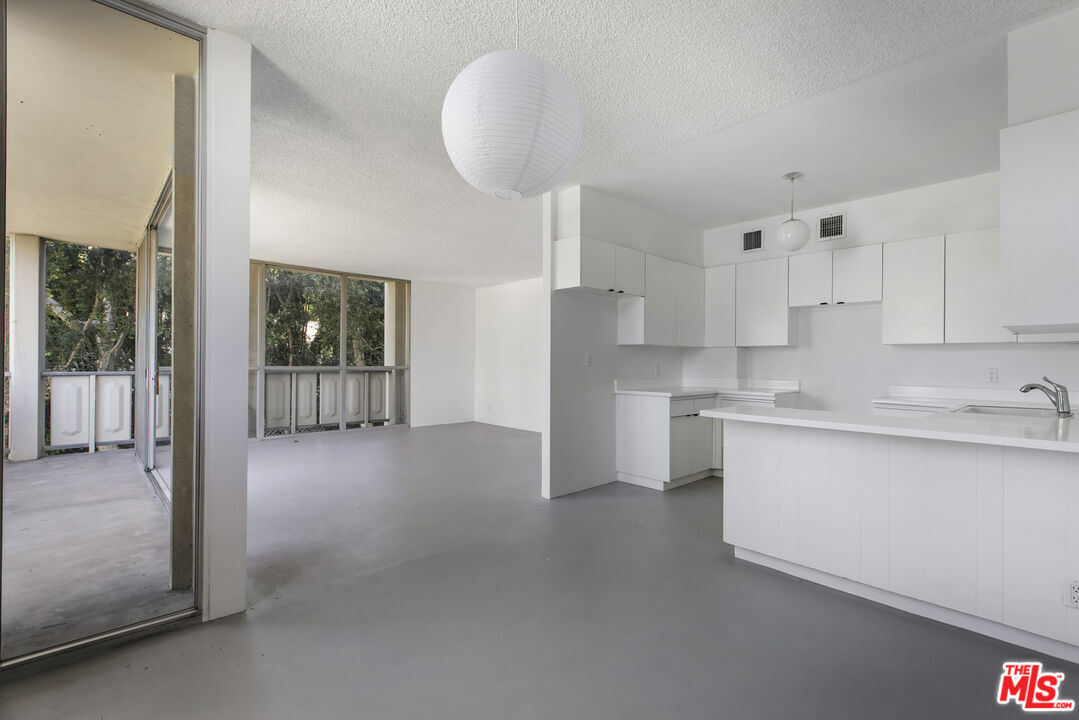 Property Photo:  4411 Los Feliz Blvd  CA 90027 