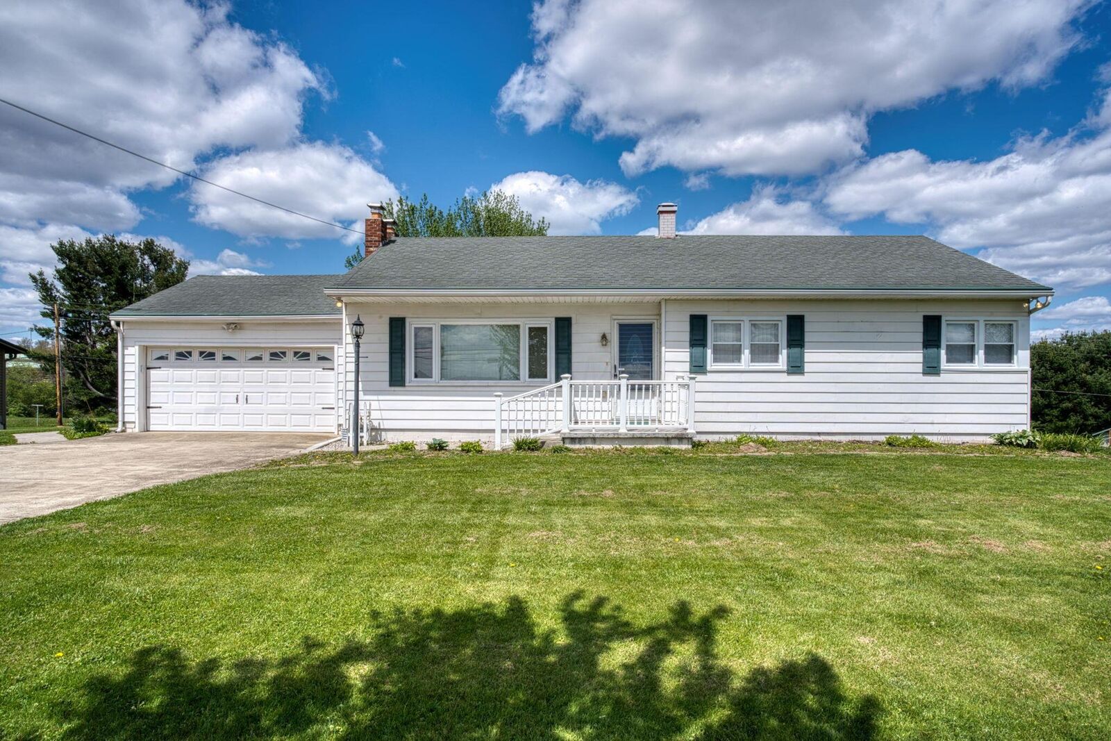 Property Photo:  1603 W High NE Street  OH 43055 