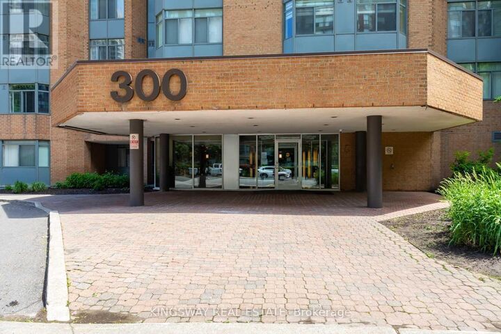 Property Photo:  300 Webb Drive 1004  ON L5B 3W3 