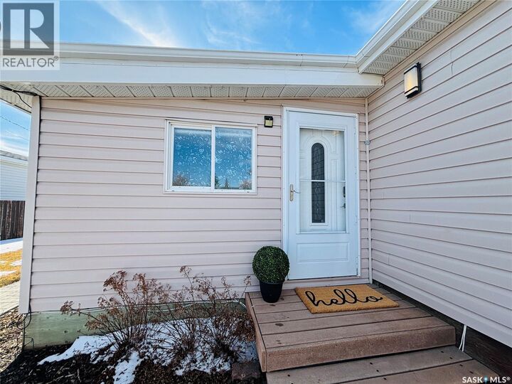 Photo de la propriété:  354 Hawkes Street  SK S0G 0E0 