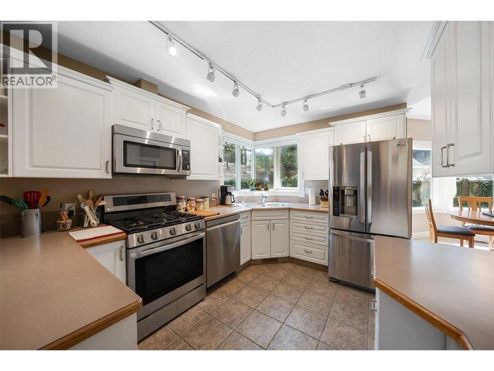 Property Photo: 205 Merlin Court BC V1V 1N2