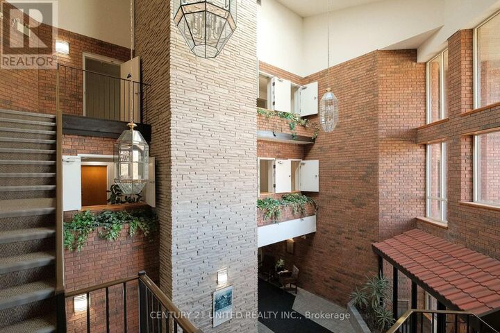 Photo de la propriété:  921 Armour Road 218  ON K9H 7K5 