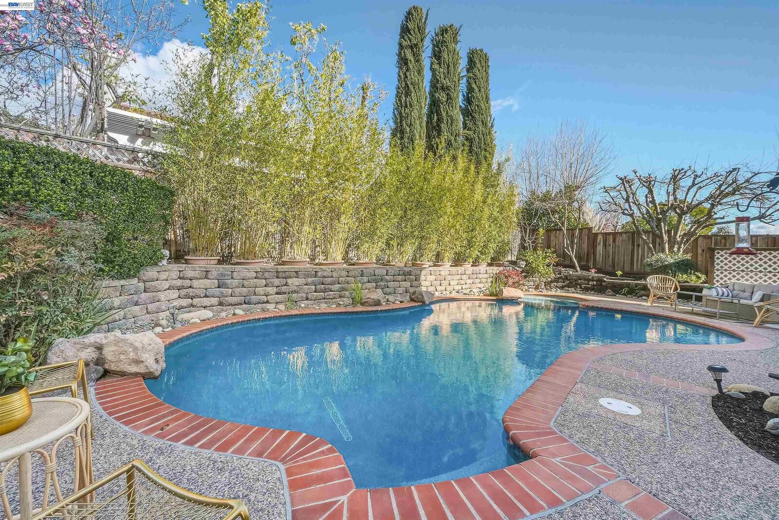Property Photo:  280 Summerford Cir  CA 94583 
