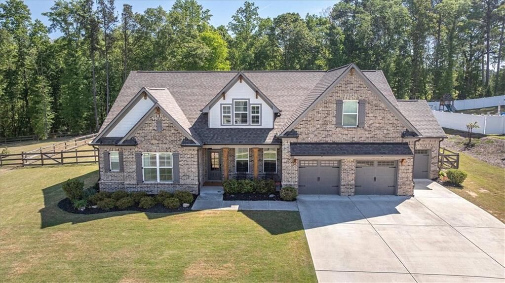Property Photo: 1607 Muscadine Drive GA 30548