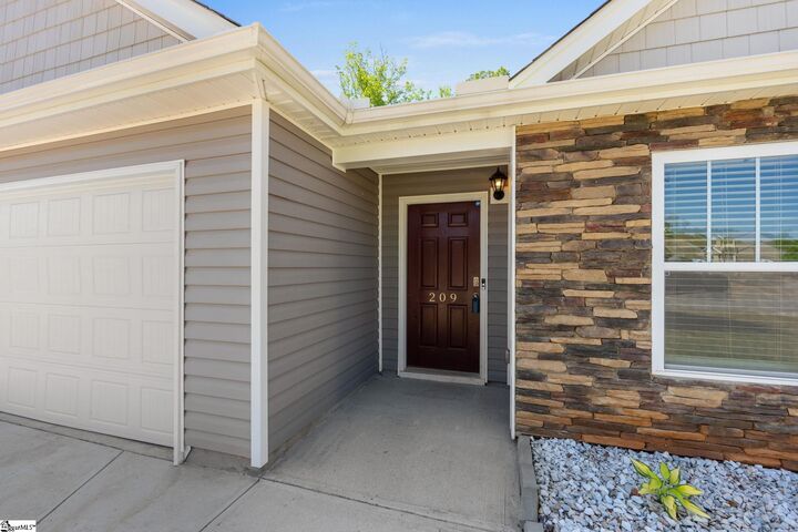 Property Photo:  209 Sweetgrass Lane  SC 29673 