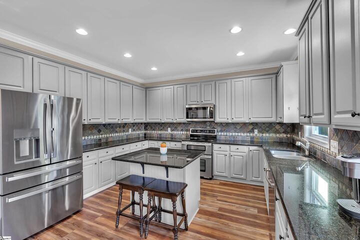 Property Photo:  305 Saybrook Road  SC 29681 