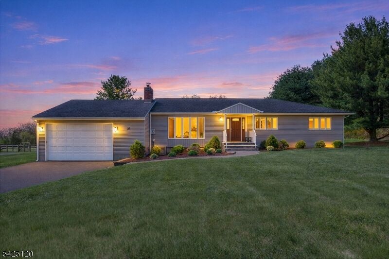 Property Photo:  33 Hog Hollow Rd  NJ 08867 