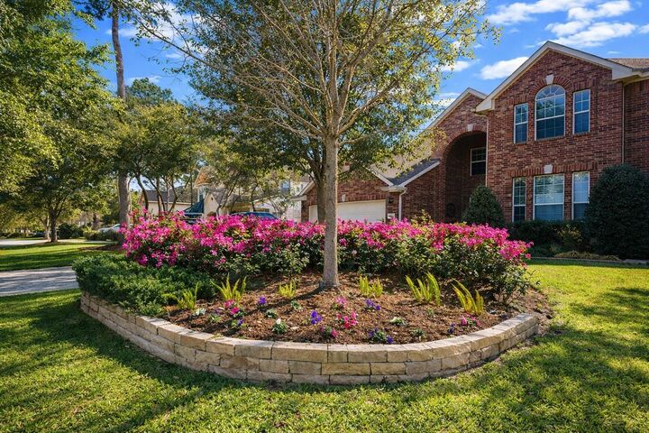 Property Photo:  34 W Prairie Dawn Circle  TX 77385 