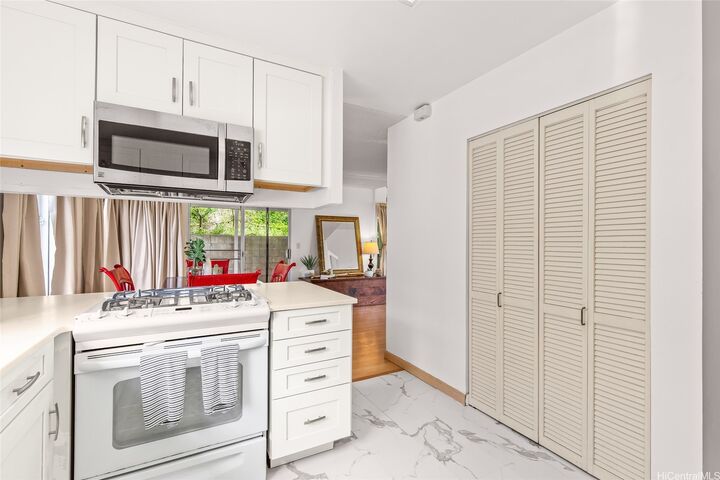 Property Photo:  1479 Kanapuu Drive  HI 96734 