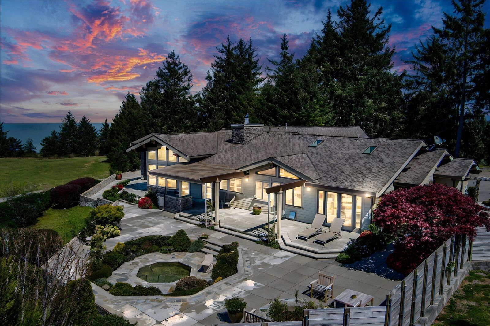 Property Photo:  77007280 Centerville Road  CA 95536 