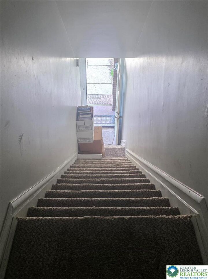 Property Photo:  630 Hanover Avenue  PA 18109 