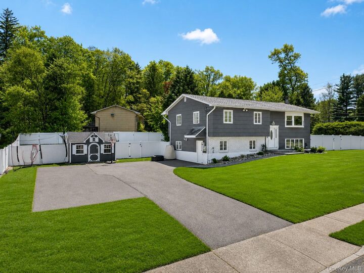 Property Photo:  3 Durant Road  NY 10956 
