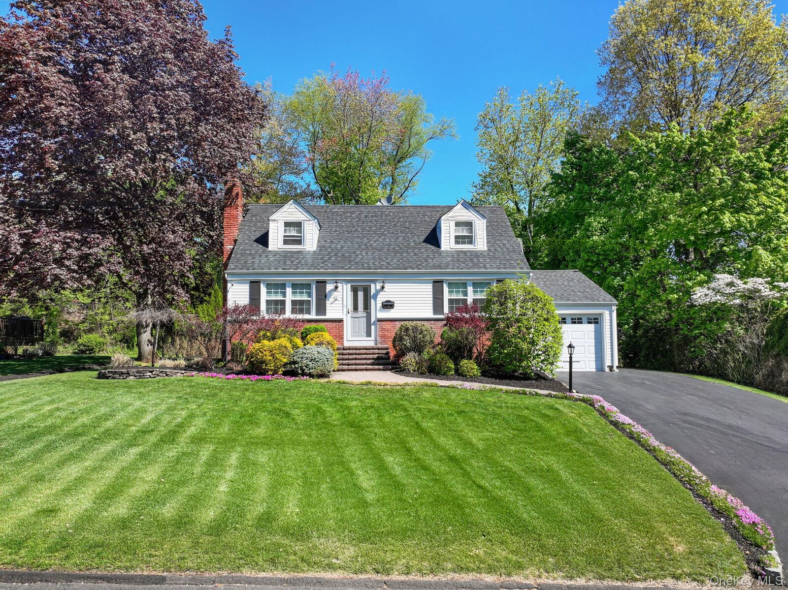 Property Photo:  21 Arlene Court  NY 10965 