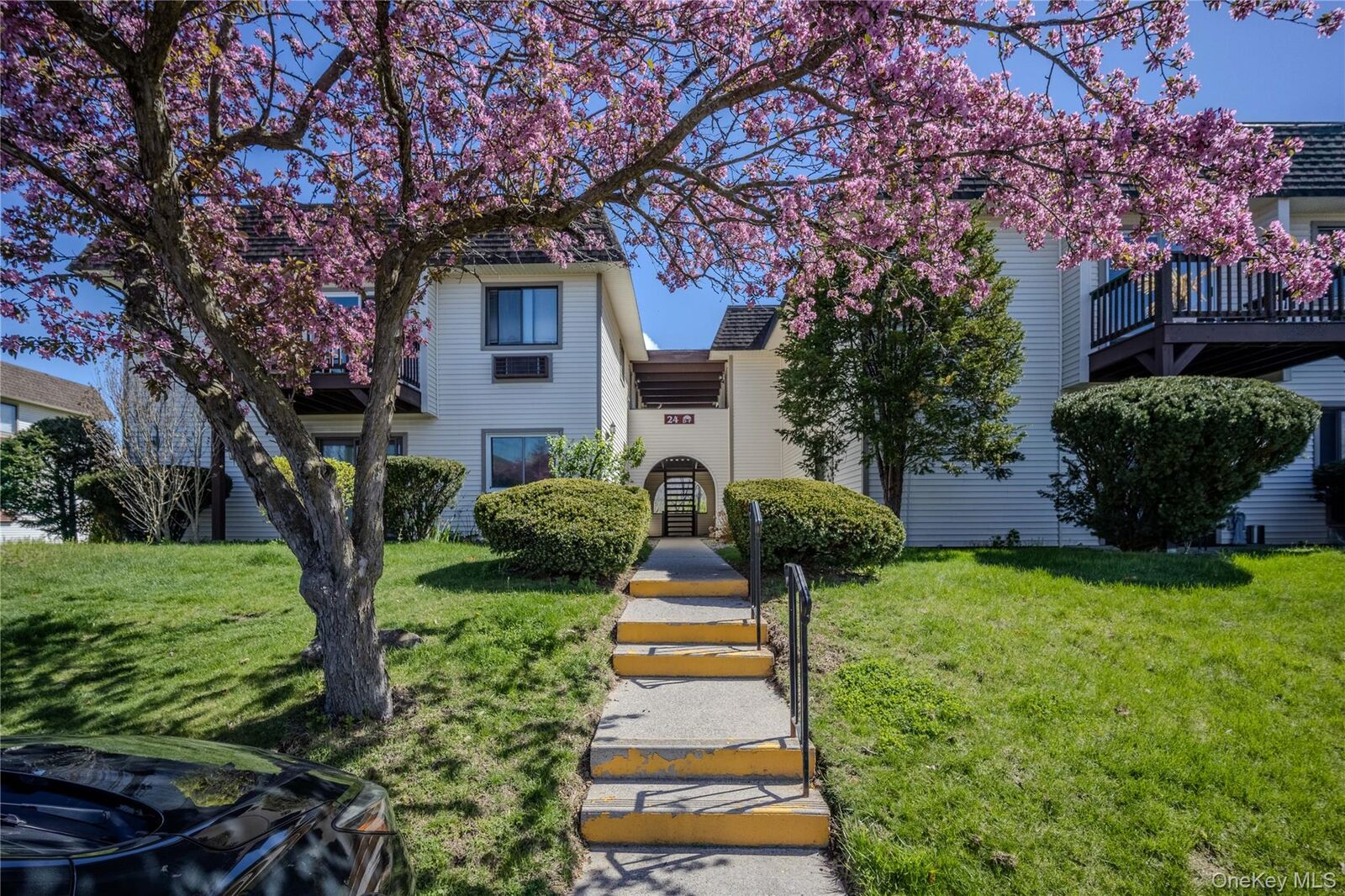 Property Photo:  24 Village Park Drive 1F  NY 12524 