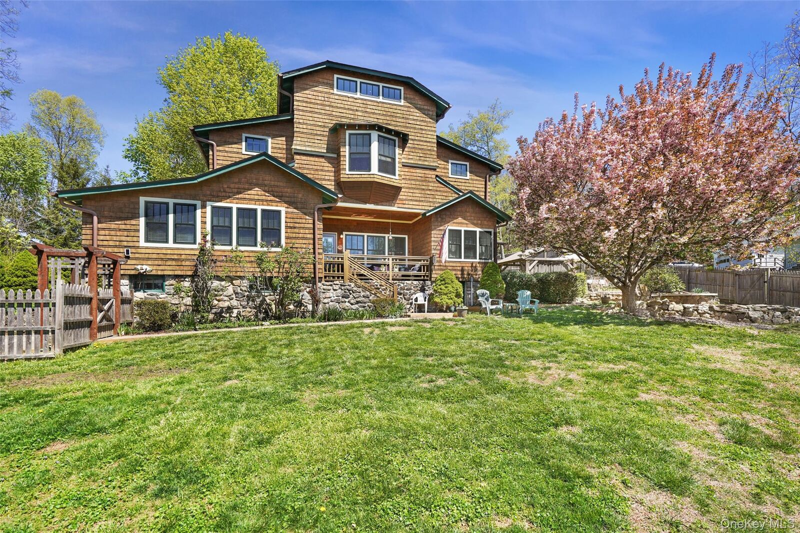 Property Photo:  8 Olive Drive  NY 10541 