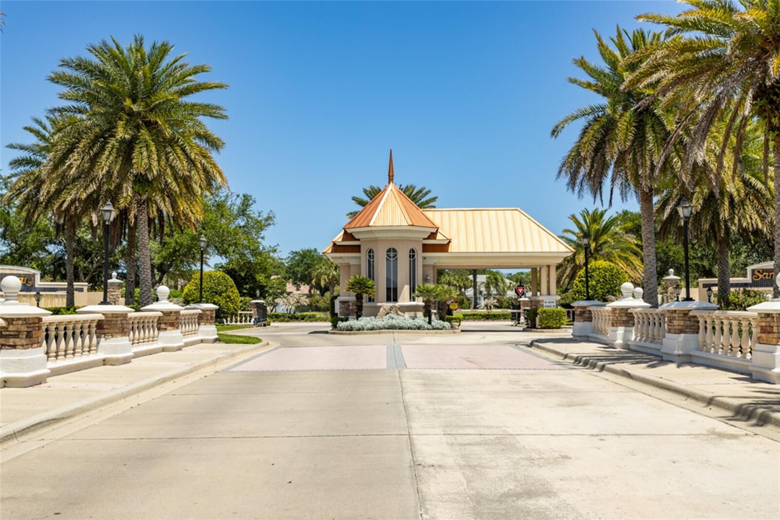 Property Photo:  66 Old Oak Drive S  FL 32137 