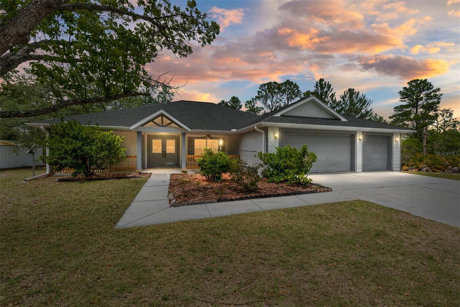 Property Photo:  8212 N Zaval Avenue  FL 34433 