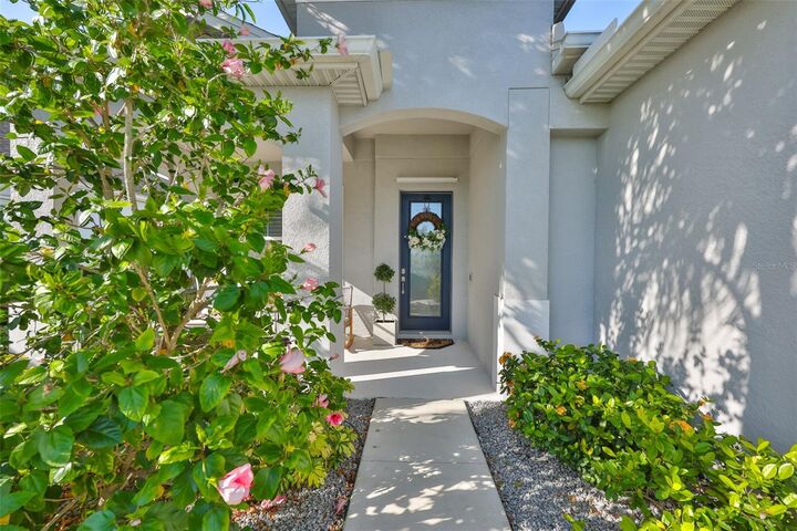 Property Photo:  12421 Glenridge Lane  FL 34219 