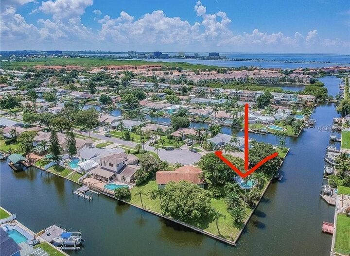 Property Photo:  8728 Cobblestone Drive  FL 33615 