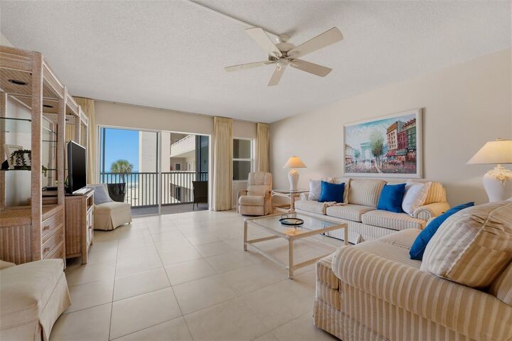 Property Photo:  1150 Tarpon Center Drive 304  FL 34285 