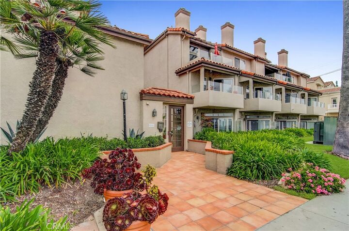 Property Photo:  1400 Pacific Coast 305  CA 92648 