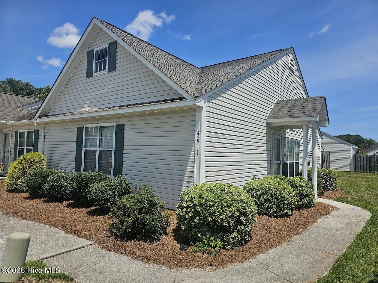 Property Photo:  4611 White Ibis Court  NC 28412 