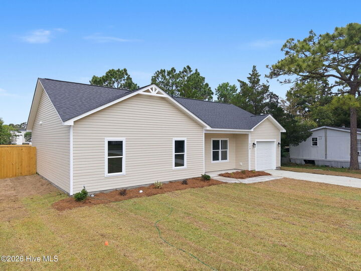 Property Photo: 113 N King Street NC 28539