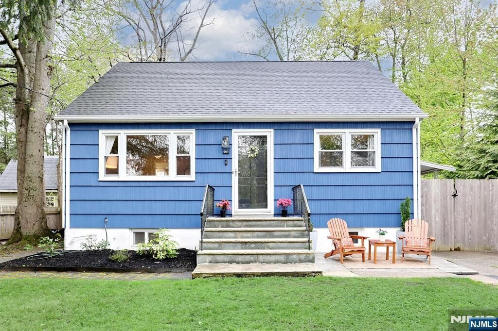 Property Photo:  91 Hopper Street  NJ 07642 