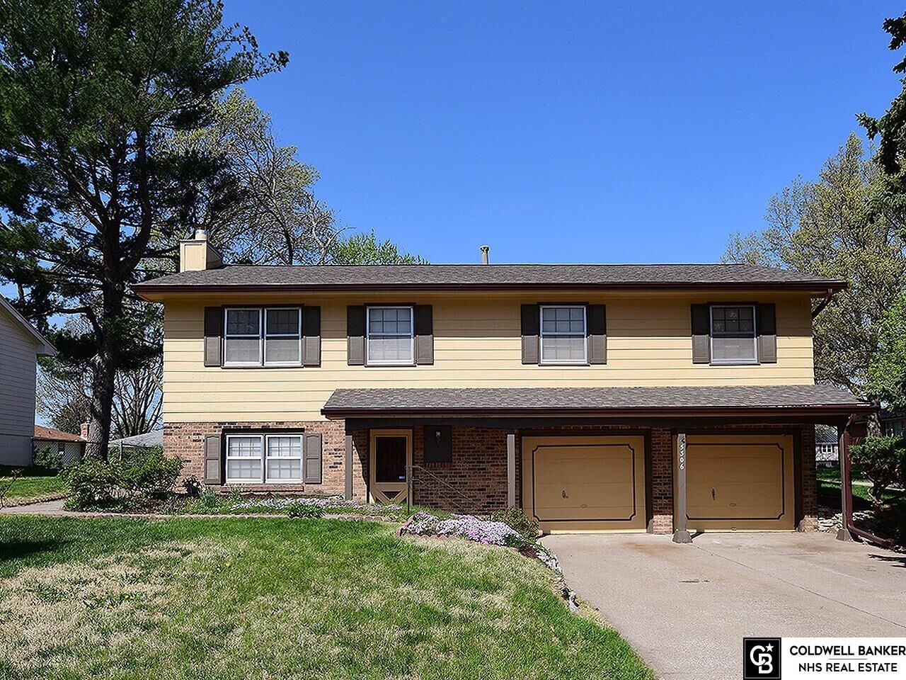 Property Photo:  5306 S 106th Street  NE 68127 