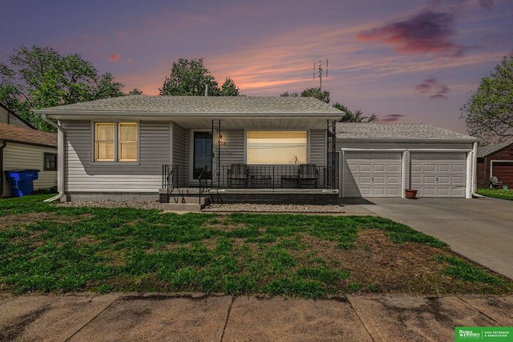 Property Photo:  315 N Grant Street  NE 68025 