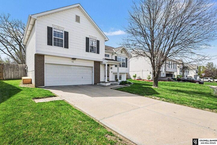Property Photo:  7816 S 159th Street  NE 68136 