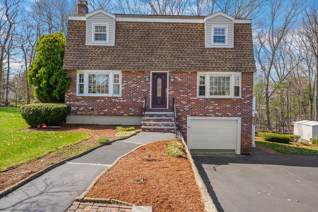Property Photo:  10 Blackhorse Lane  MA 01803 