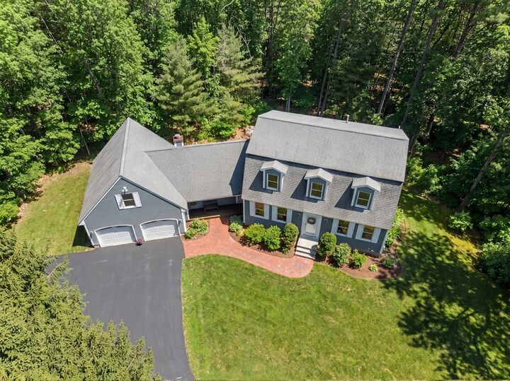 Property Photo:  6 Smythe Circle  MA 01864 