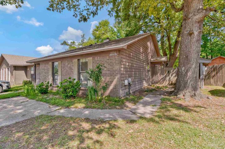 Property Photo:  2394 Shoal Creek Dr  FL 32514 
