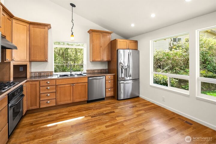 Property Photo:  14236  95th Avenue NE  WA 98034 