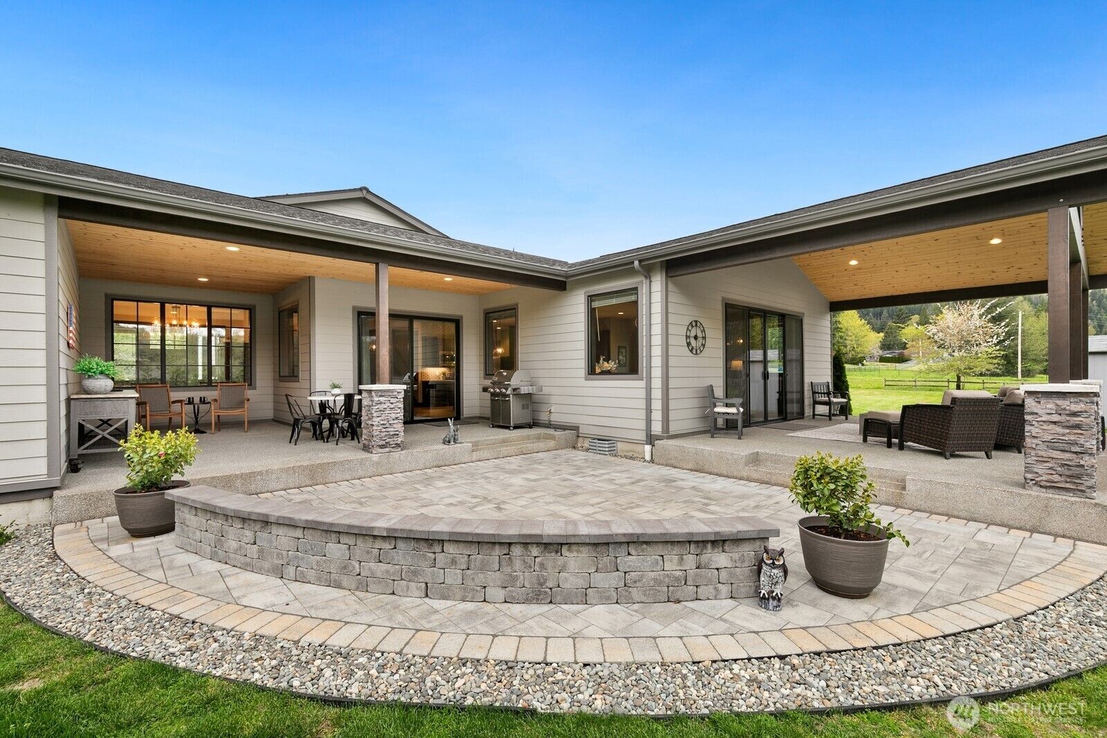 Property Photo:  35945 SE 49th Street  WA 98024 