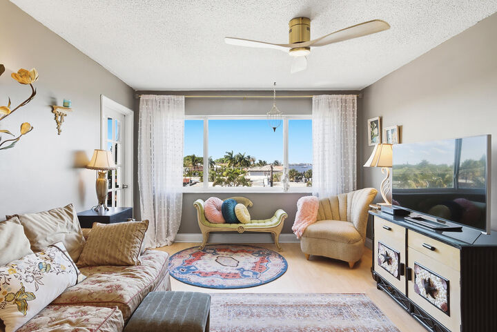 Property Photo:  1502 S Lakeside Drive #416  FL 33460 