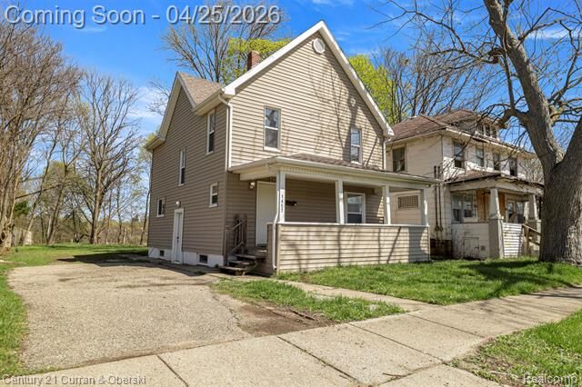 Property Photo:  1457 Poplar Street  MI 48503 