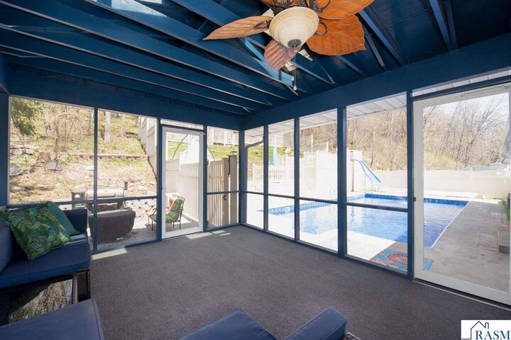 Property Photo:  492 Marvin Boulevard  MN 56003 