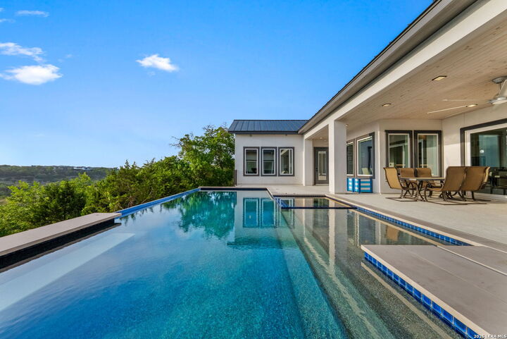 Property Photo:  10018 Basilone Rdg  TX 78255 