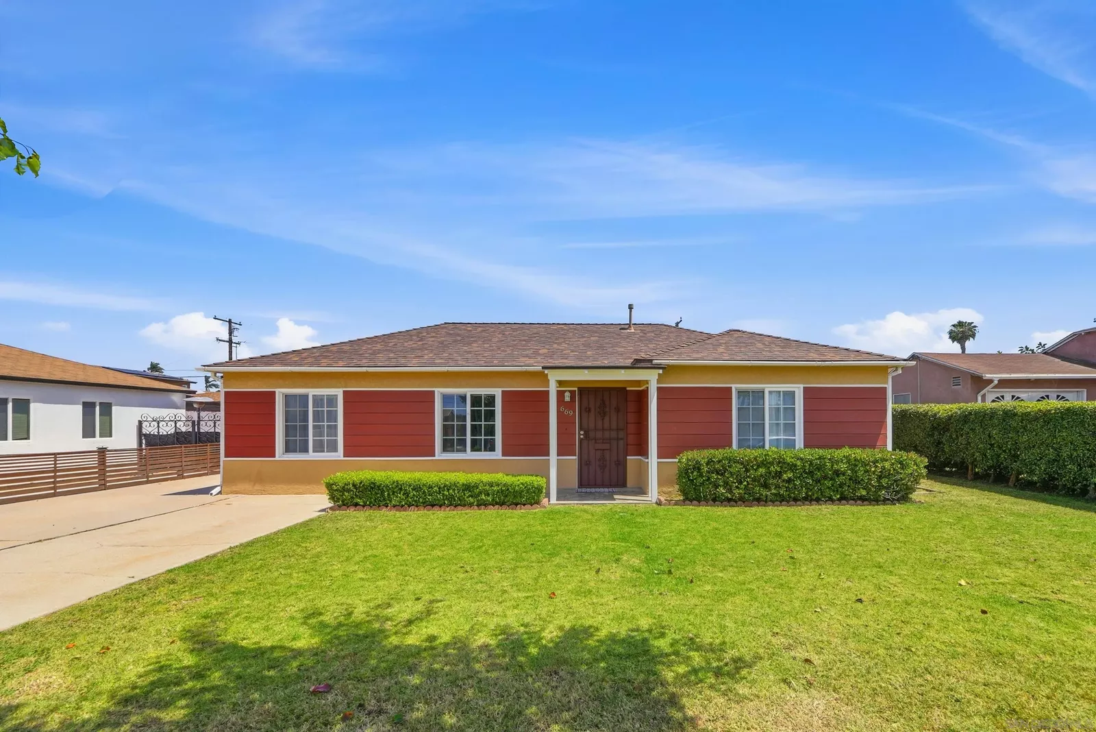 Property Photo:  669 Oaklawn Ave  CA 91910 