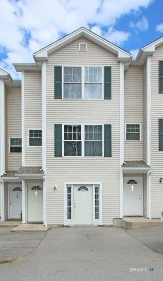 Property Photo:  41 Palmer Street 22  CT 06360 
